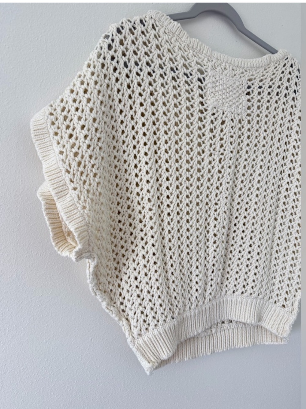 Free People Cream Crochet Knit Top, EUC, size S - Picture 13 of 13